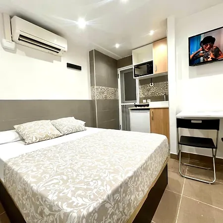 Nice In By Perita Next Metro St T1 Apartment