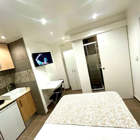 Nice In By Perita Next Metro St T1 Apartment